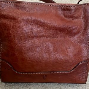 NWT FRYE messenger crossbody top zip cognac handbag.